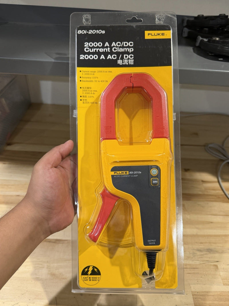 FLUKE 80I-2010S 200 A AC/DC CURRENT CLAMP 2000 A AC / DC (NEW SEALED) SHIPS FAST