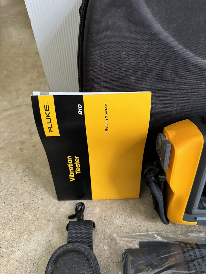 FLUKE 810 VIBRATION TESTER WITH TACHOMETER & TRIAXIAL ACCELEROMETER & CASE