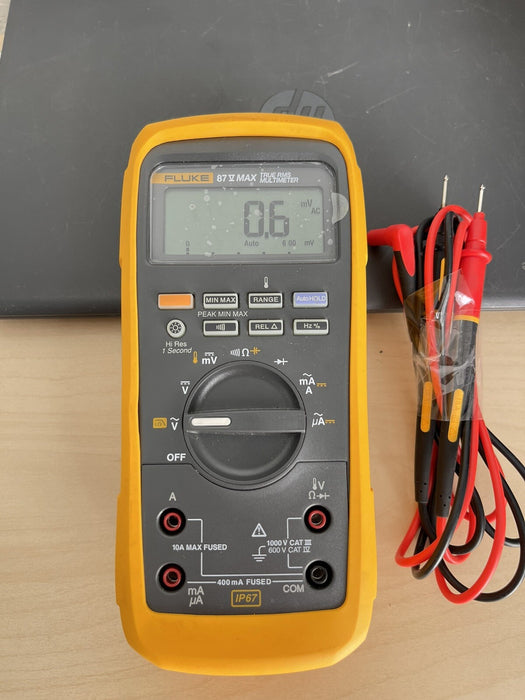 FLUKE 87V-MAX INDUSTRIAL TRUE RMS MULITMETER FLUKE WITH BAG & LEADS