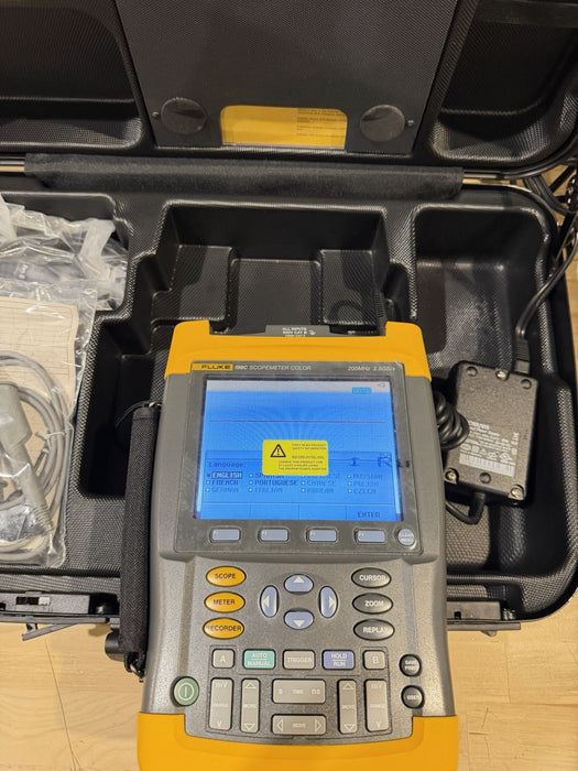 FLUKE 199C 200MHZ 2.5GS/S SCOPEMETER COLOR WITH ACCESSORIES