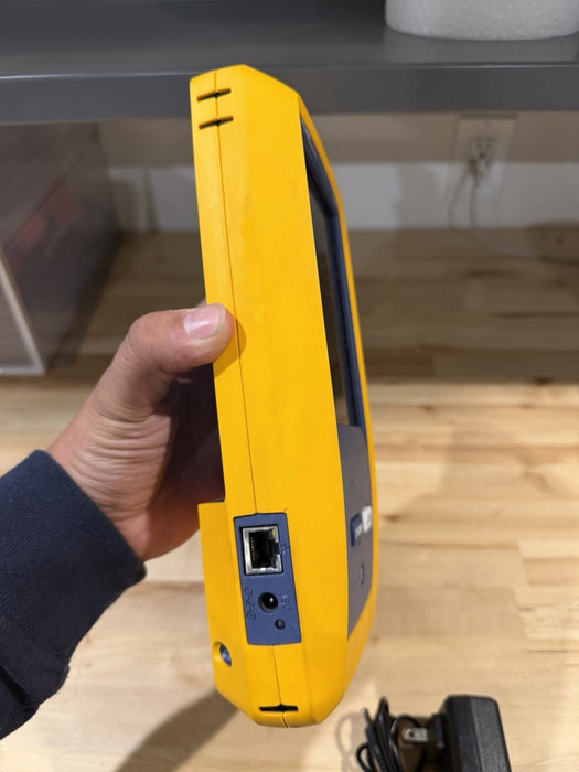 FLUKE NETWORKS VERSIV MAINFRAME ONLY FOR DSX-5000/DSX-8000 (SHIPS FREE)