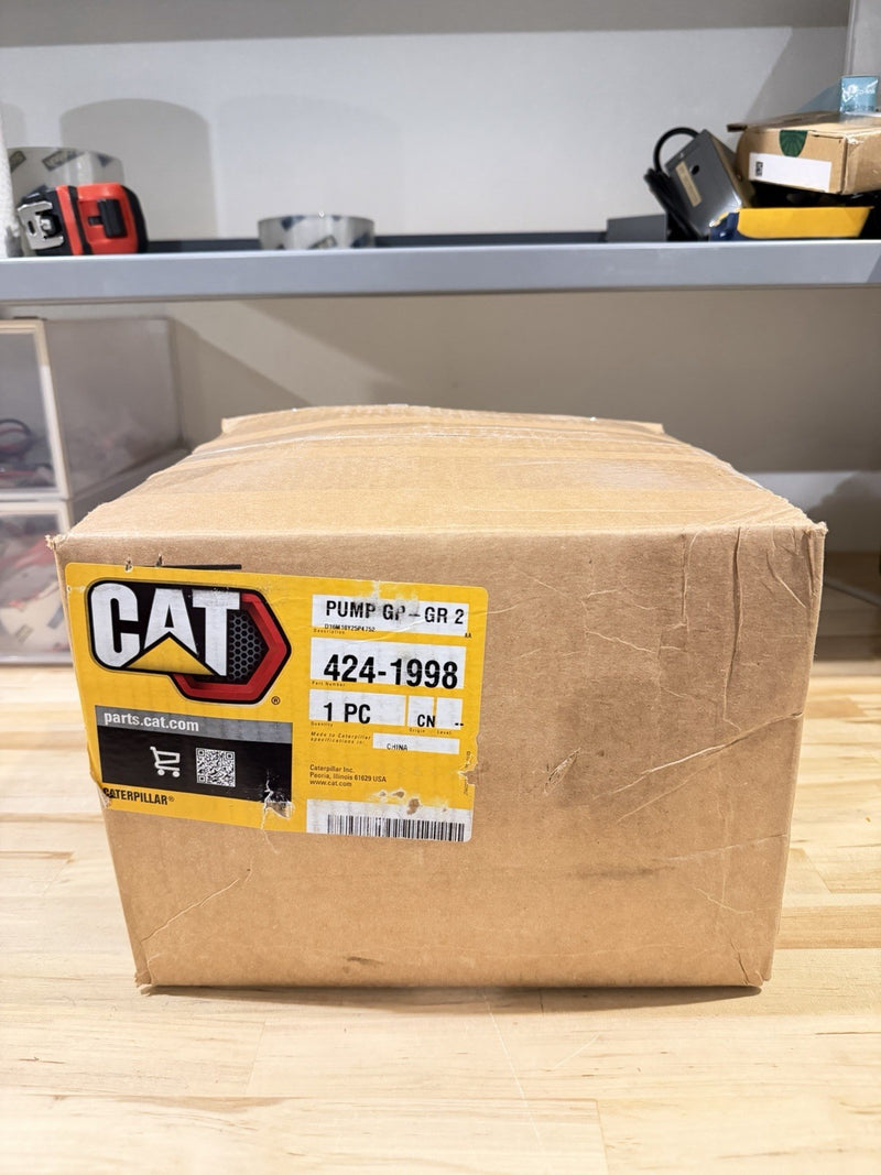 CAT 424-1998 OIL GEAR PUMP GP