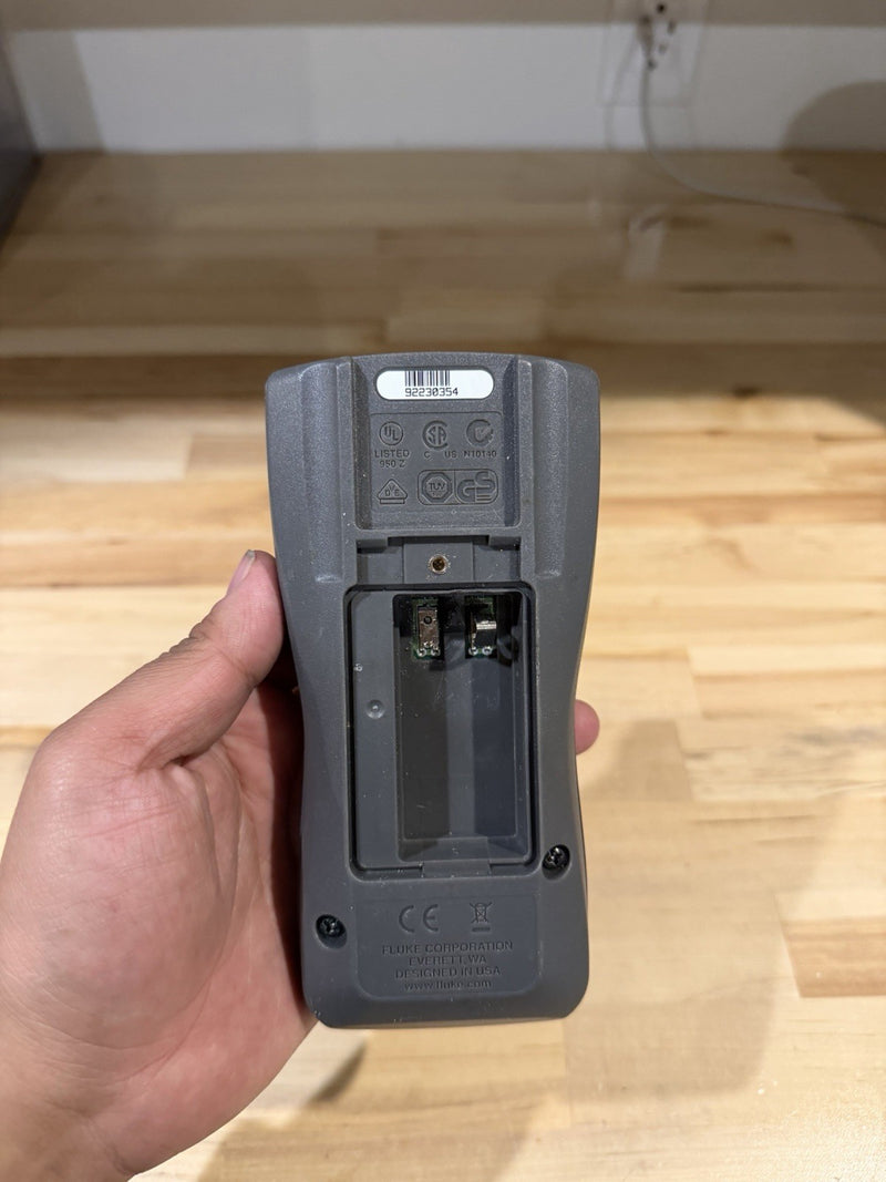 FLUKE 117 TRUE RMS MULTIMETER FOR PARTS