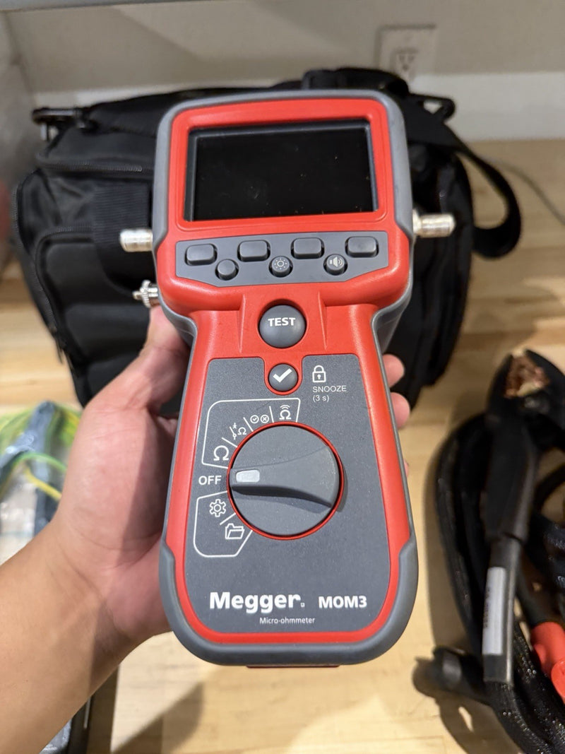 MEGGER MOM3 HANDHELD MICRO-OHMMETER 300A KIT CALIBRATED 2025 TESTED