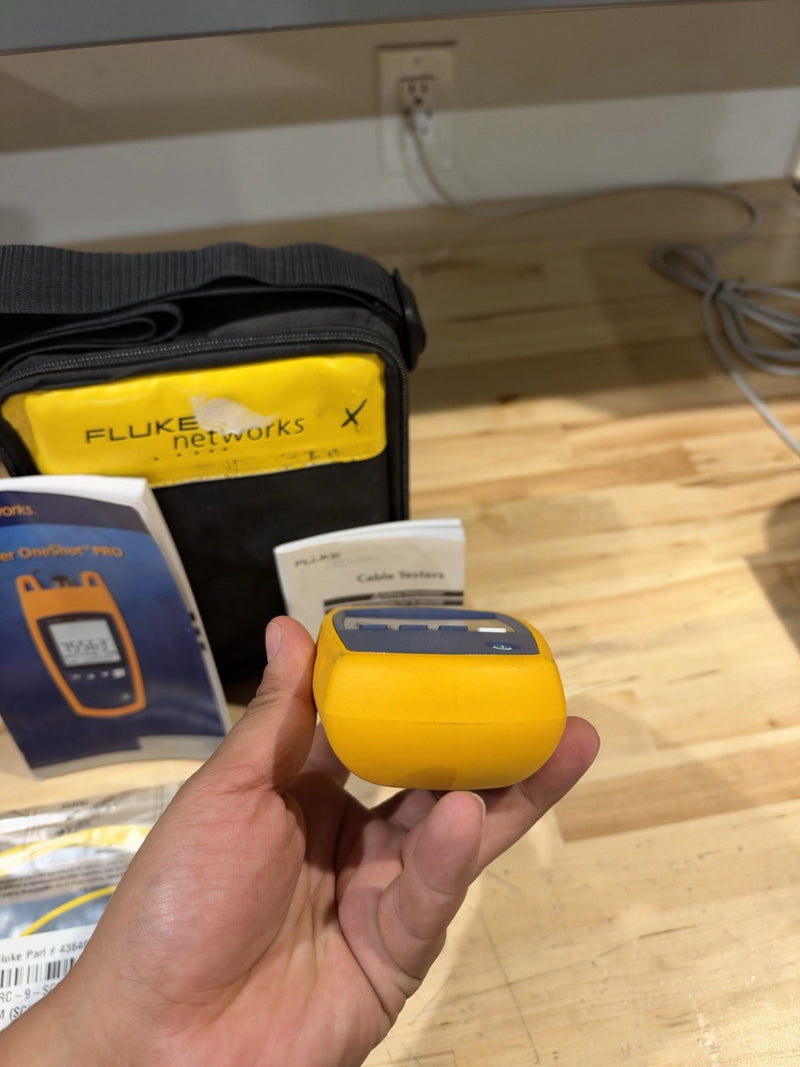 FLUKE NETWORKS FIBER ONESHOT PRO SINGLEMODE TESTER (FREE SHIPPING)