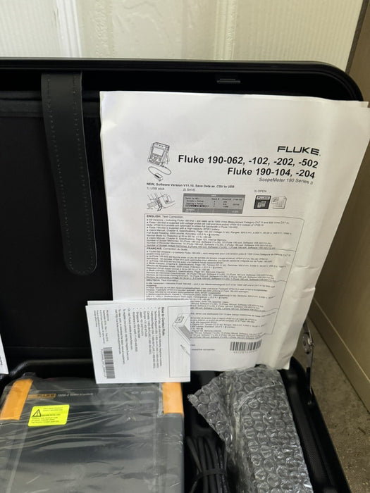 FLUKE 190M-4 4 CHANNEL 200 MHZ MEDICAL SCOPEMETER / NEW SEALED