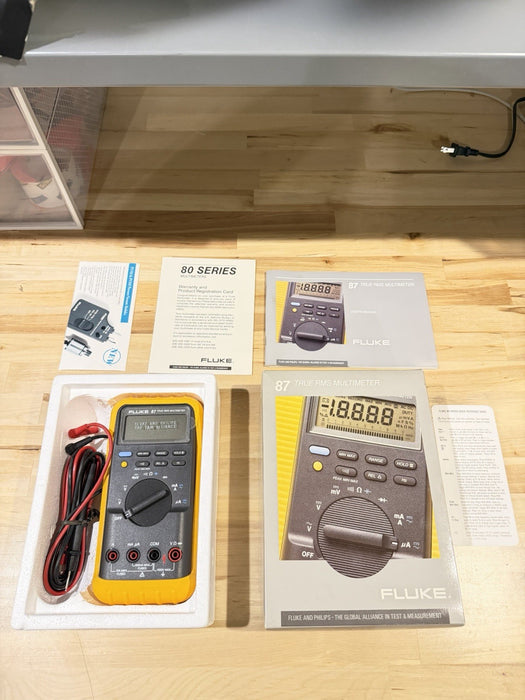 FLUKE 87 TRUE RMS MULTIMETER NEW