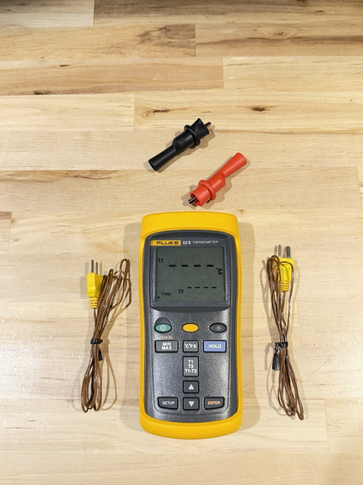 FLUKE 52 II THERMOMETER W / PROBE - SHIPS FAST