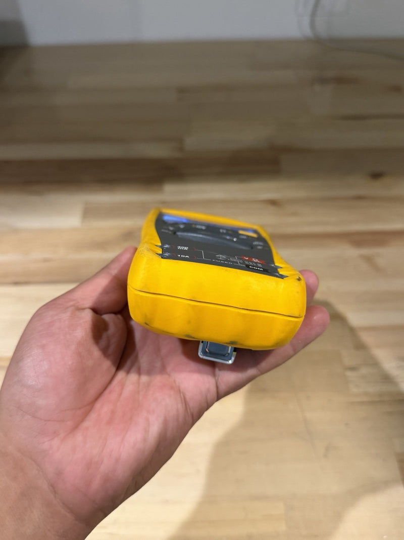 FLUKE 179 TRUE RMS MULTIMETER FOR PARTS