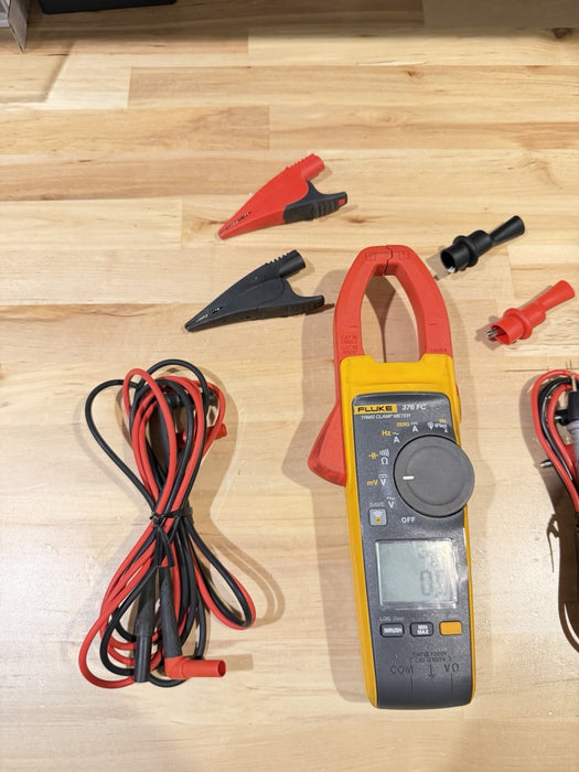 FLUKE 376FC WIRELESS TRUE RMS AC/DC CLAMP METER W/LEADS - SHIPS FAST