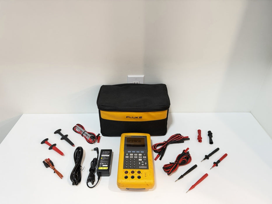 FLUKE 743B DOCUMENTING PROCESS CALIBRATOR W/ LEADS & ACCESSORIES (FREE SHIPPING)