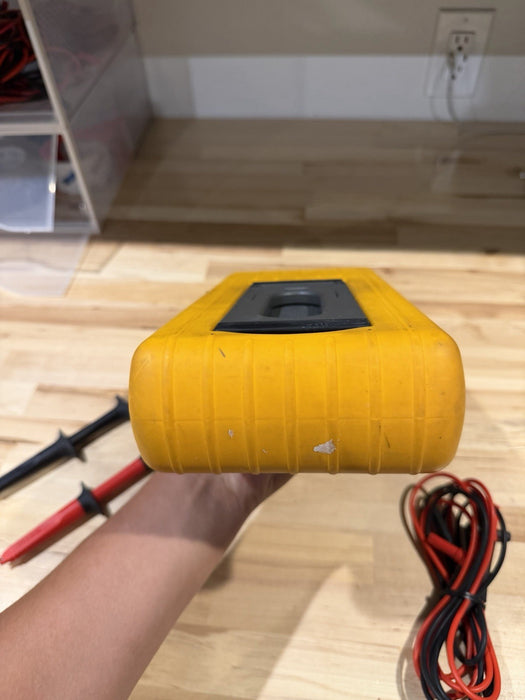 FLUKE 99 SCOPEMETER SERIES II 50MHZ WITH ACCESSORIES