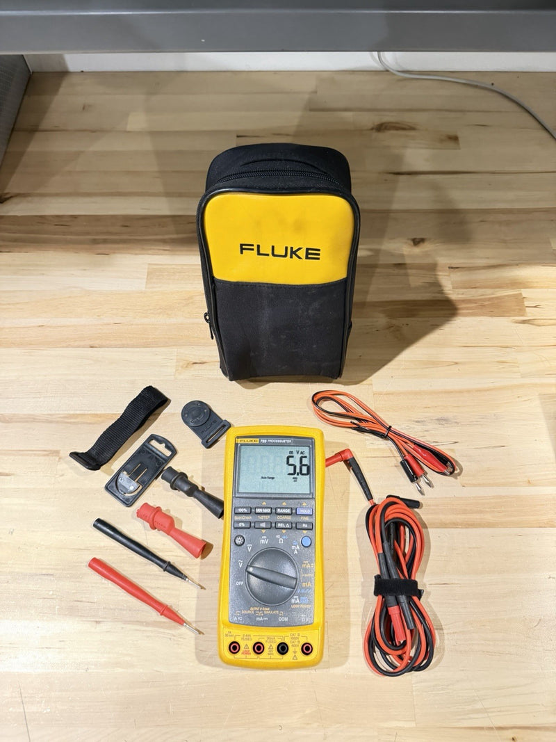 FLUKE 789 PROCESSMETER WITH LEADS & CLIPS TESTED