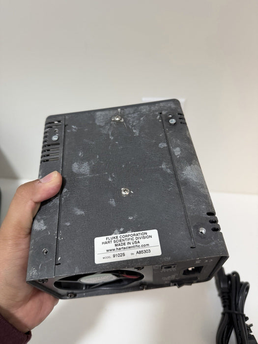 FLUKE 9102S DRY-WELL CALIBRATOR FOR PARTS