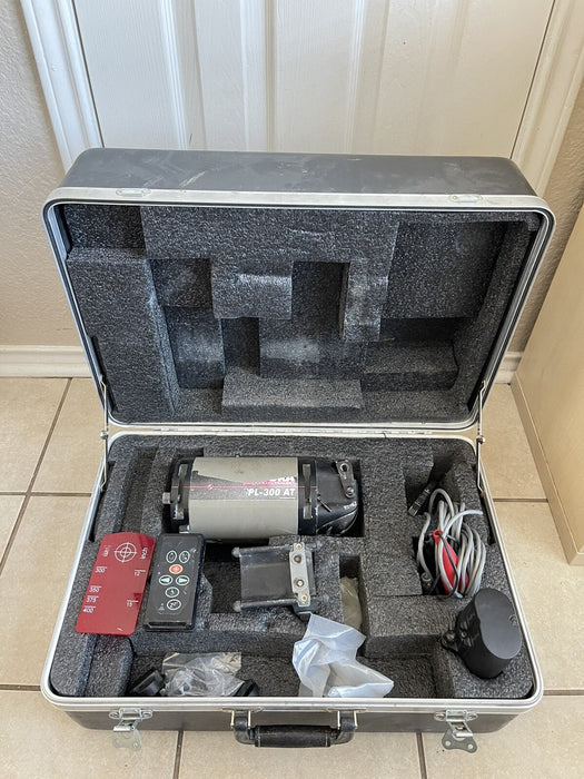 FUTTURA MODEL PL-300 RED BEAM PIPE LASER MAKER OF AGL GRADELIGHT