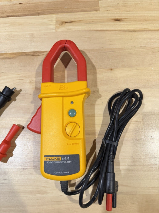 FLUKE I1010 AC/DC CURRENT CLAMP TESTED