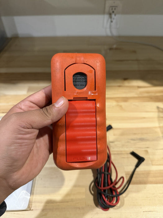 FLUKE 707EX MA CALIBRATOR WITH LEADS & MANUAL TESTED