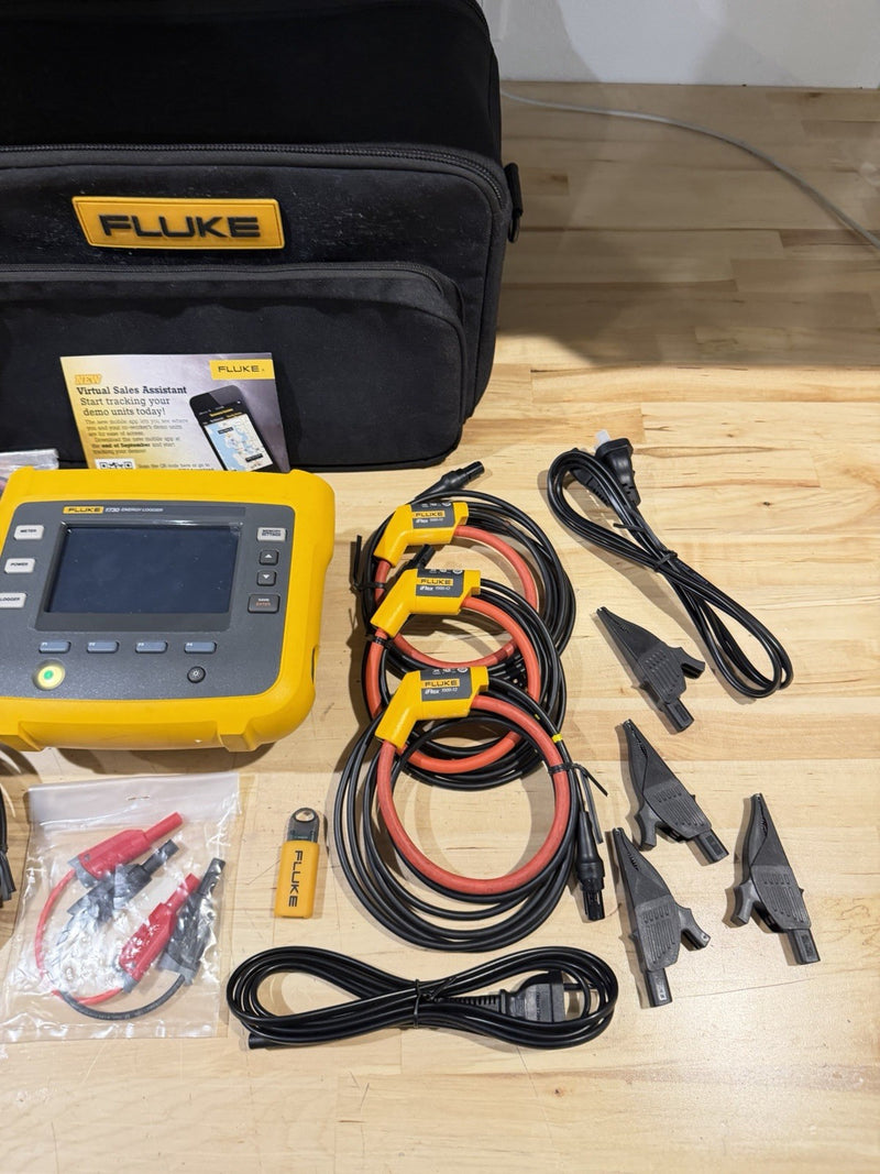 FLUKE 1730 ENERGY LOGGER KIT W/ ACCESSORIES (TESTED) FREE SHIPPING