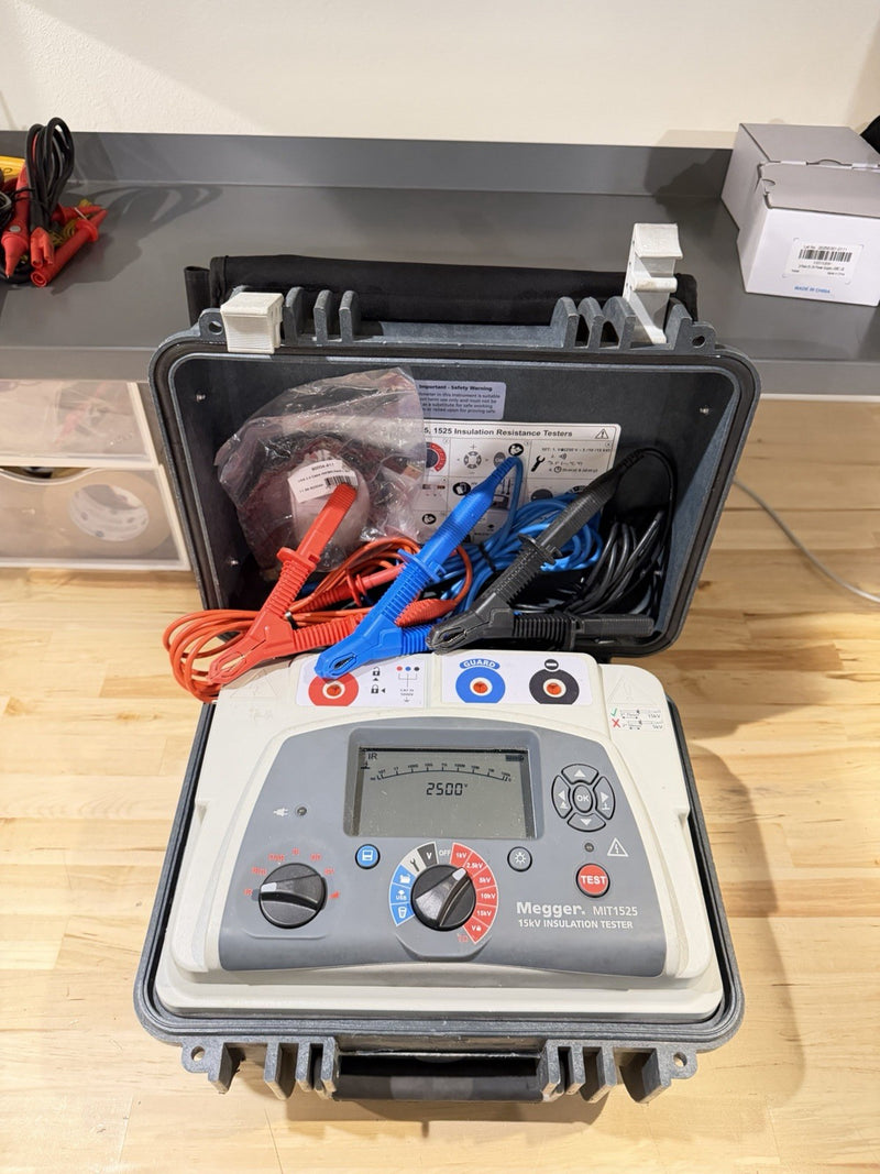 MEGGER MIT1525 15 KV HIGH VOLTAGE INSULATION RESISTANCE TESTER WITH CABLES - TESTED