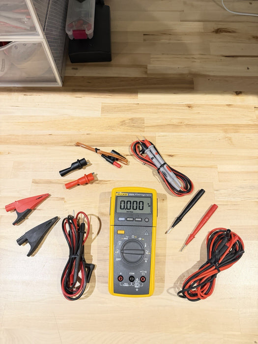 FLUKE 233A REMOTE DISPLAY AUTOMOTIVE DIGITAL  MULTIMETER KIT (FREE SHIPPING)