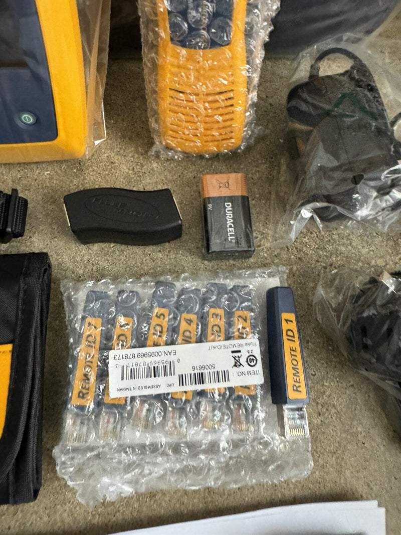 FLUKE NETWORKS LIQ-KIT LINKIQ TESTER & INTELLITONE PRO 200 CABLE NETWORK TESTER