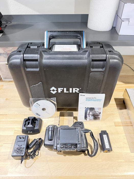 FLIR T440 THERMAL IMAGING CAMERA W/ CHARGER & BATTERY (TESTED)FREE SHIPPING READ