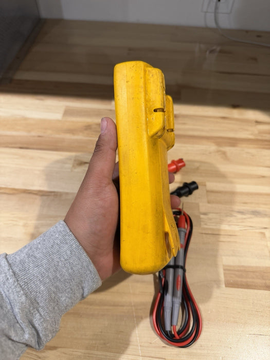 FLUKE 87V TRUE RMS MULTIMETER W/ LEADS - TESTED (SHIPS FAST)