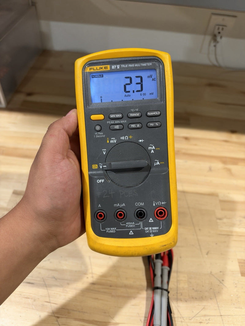 FLUKE 87V TRUE RMS MULTIMETER W/ LEADS (TESTED) SHIPS FAST