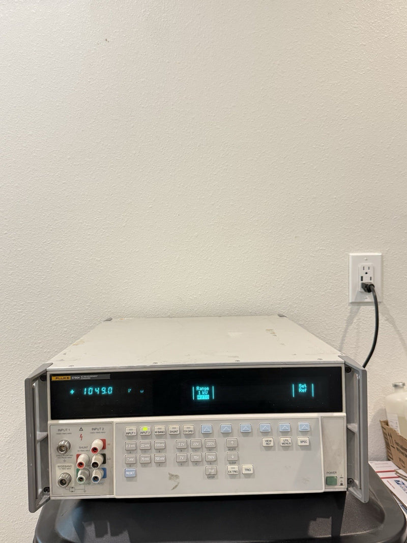 FLUKE 5790A MEASUREMENT STANDARD WITH WIDEBAND OPTION TESTED