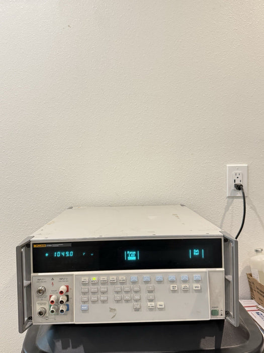 FLUKE 5790A MEASUREMENT STANDARD WITH WIDEBAND OPTION TESTED