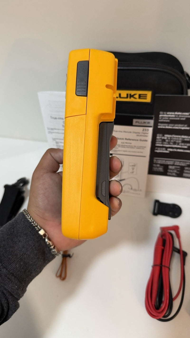 FLUKE 233 REMOTE DISPLAY AUTOMOTIVE DIGITAL MULTIMETER KIT