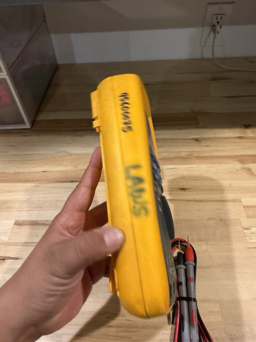 FLUKE 287 TRUE RMS ELECTRONIC LOGGING DIGITAL MULTIMETER W/ LEADS & CLIPS