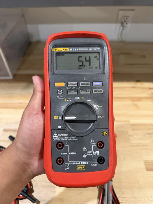 FLUKE 28 II EX TRUE RMS MULTIMETER WITH LEADS & CLIPS