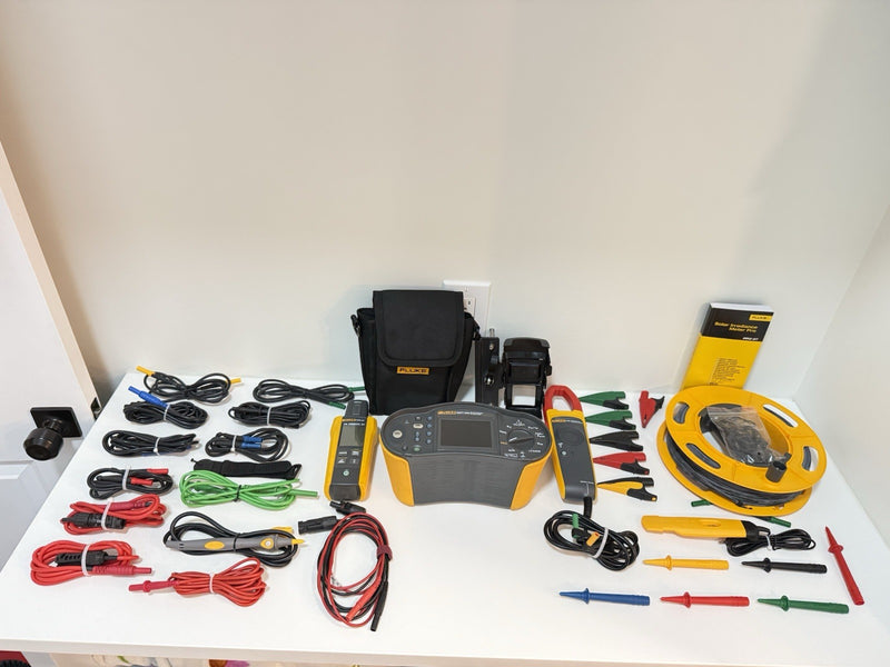 FLUKE SMFT-1000/PRO MULTIFUNCTION PV TESTER & PERFORMANCE ANALYZER TESTED