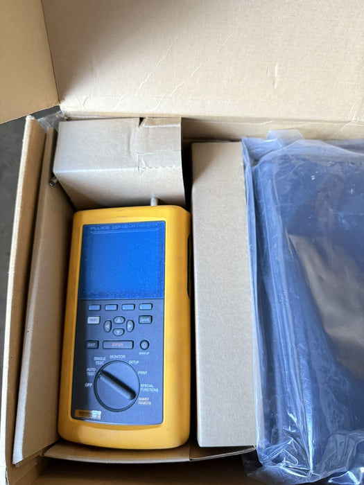 FLUKE DSP-100 CABLE ANALYZER TESTER KIT NEW