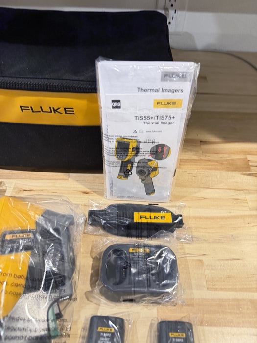 FLUKE TIS75+ 27 HZ 384X288 THERMAL IMAGING CANERA W/ ACCESSORIES (NEW SEALED)