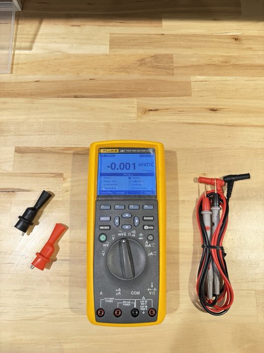 FLUKE 287 TRUE RMS ELECTRONIC LOGGING DIGITAL MULTIMETER W/ LEADS & CLIPS