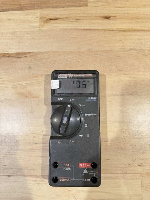 FLUKE 77 MULTIMETER (PARTS ONLY) FOR PARTS