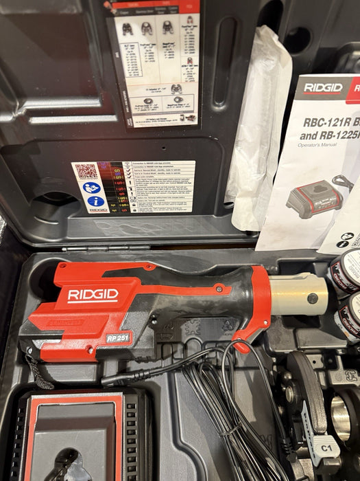 RIDGID RP251 PRESSTOOL KIT 1/2"-1" & MEGAPRESS JAWS 1/2"-3/4 RINGS 78228