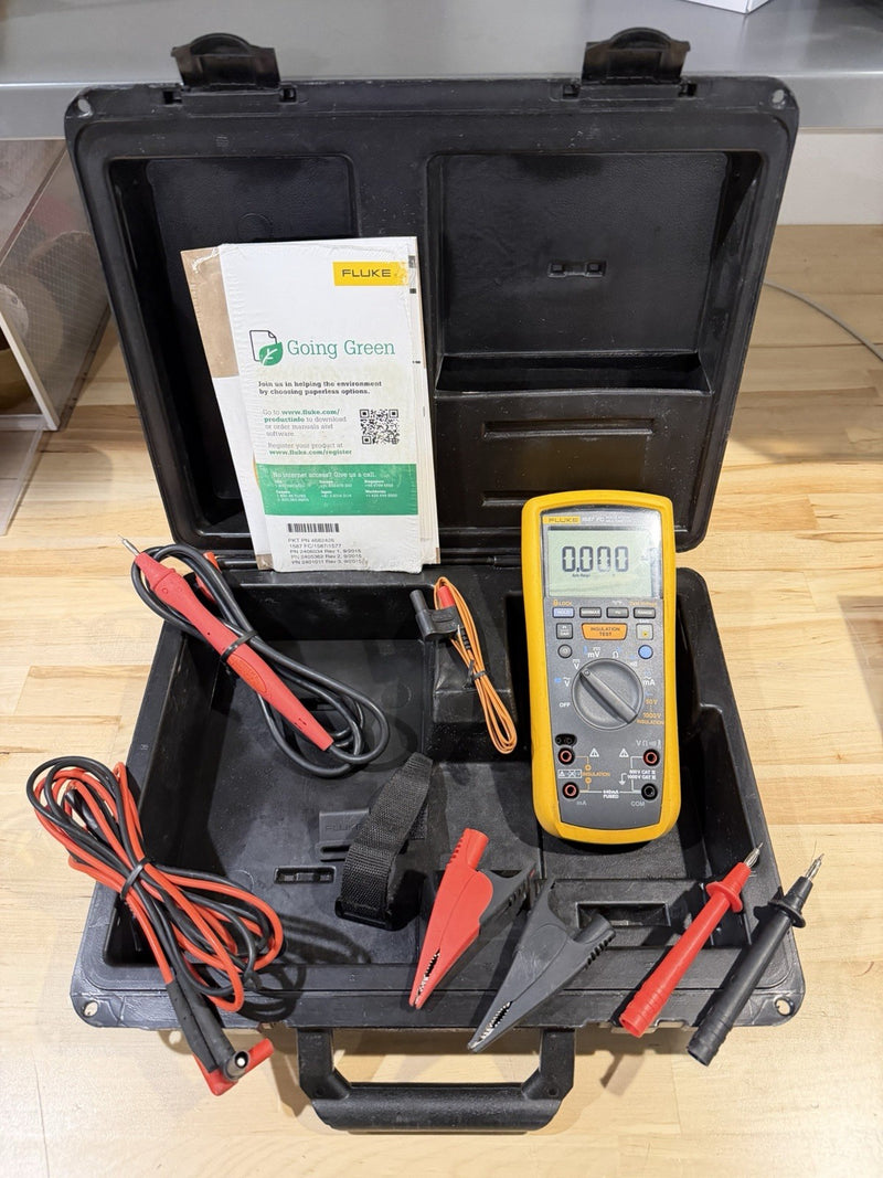 FLUKE 1587 FC INSULATION MULTIMETER WITH LEADS & CASE TESTED