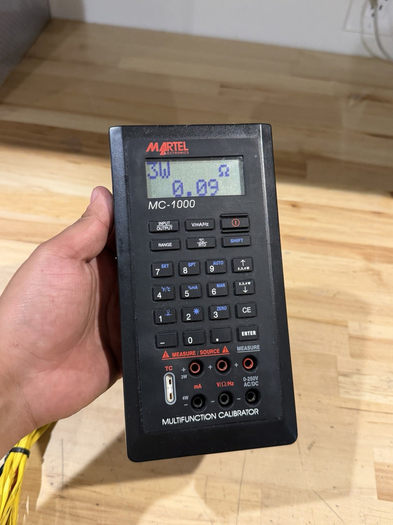 MARTEL ELECTRONICS MC-1000 PROCESS CALIBRATOR W/PROBE (TESTED)