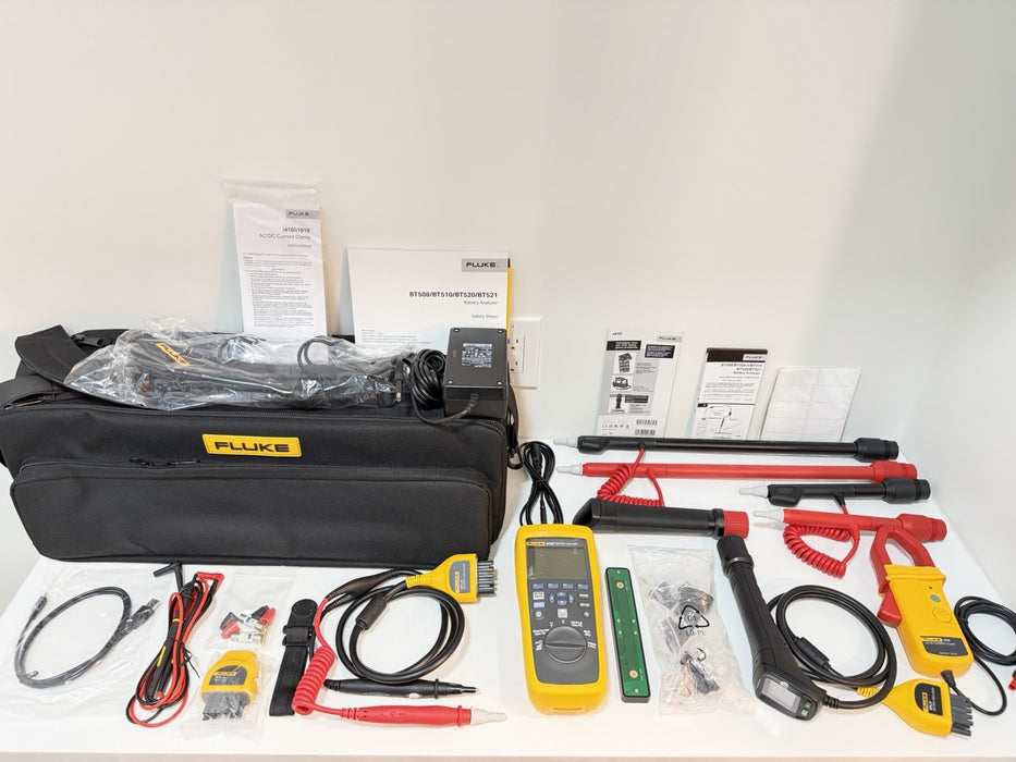 FLUKE BT521 BATTERY ANALYZER KIT W/ACCESSORIES (NEW FACTORY SEALED)CAL 2025/2026