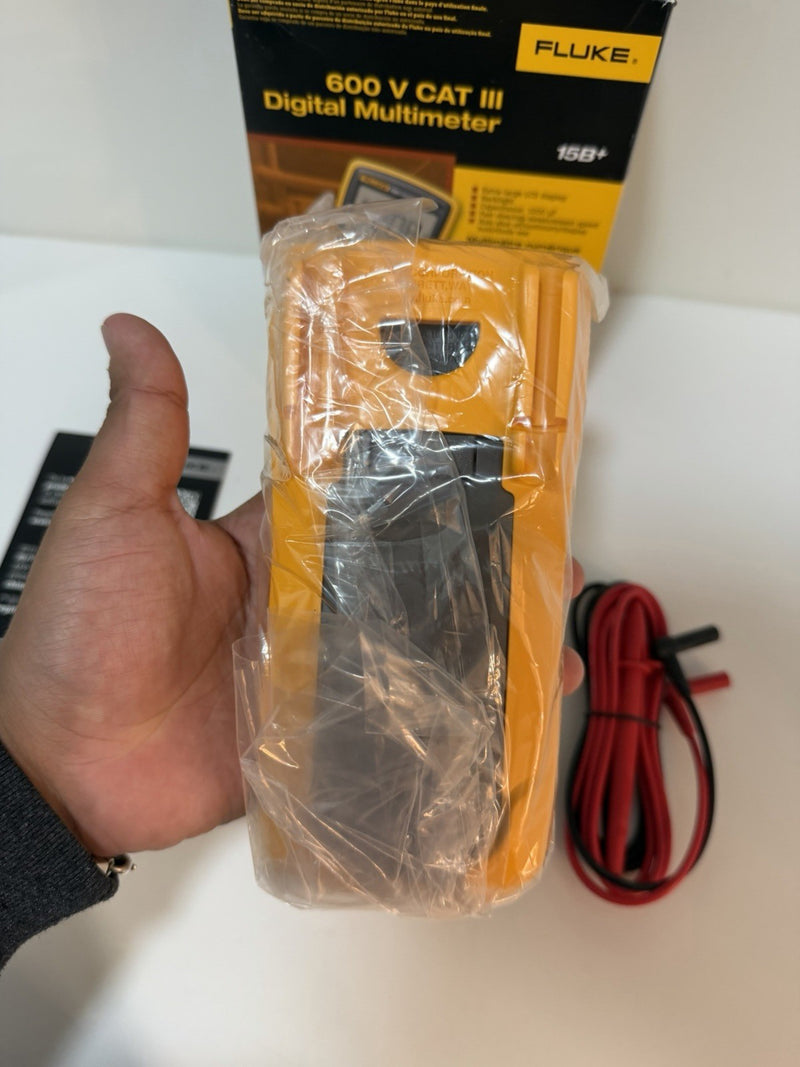 FLUKE 15B+ CAT III 600V DIGITAL MULTIMETER