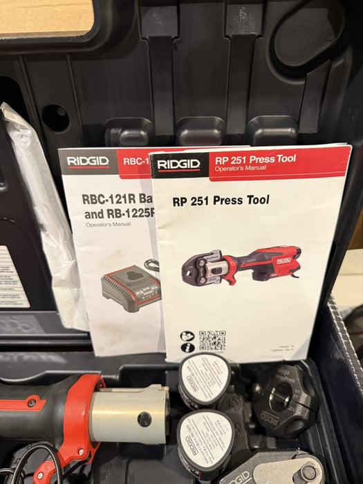 RIDGID RP251 PRESSTOOL KIT 1/2"-1" & MEGAPRESS JAWS 1/2"-3/4 RINGS 78228