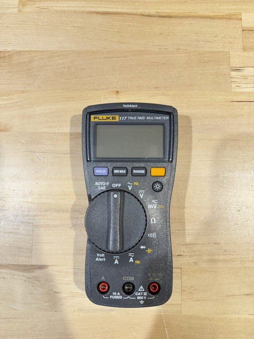 FLUKE 117 TRUE RMS MULTIMETER (PARTS ONLY) FOR PARTS - SHIPS FAST