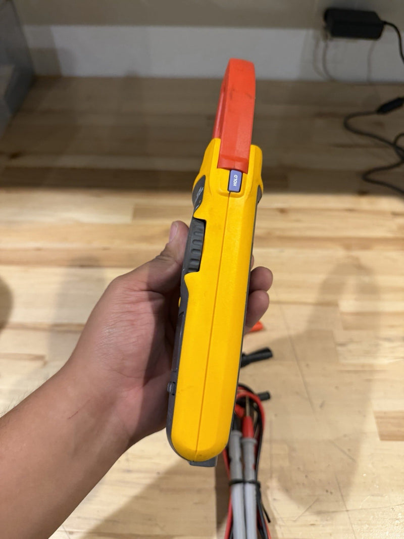 FLUKE 376 AC/DC TRUE RMS WIRELESS CLAMP METER W /LEADS & CLIPS -SHIPS FAST
