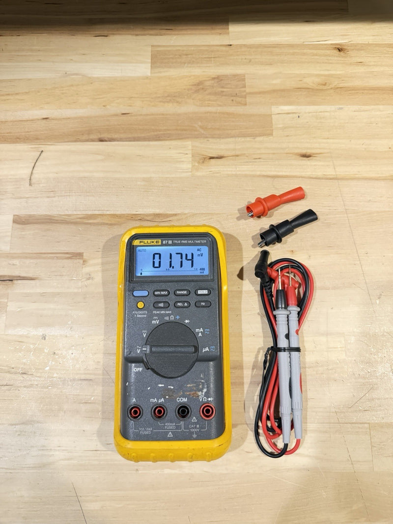 FLUKE 87 III TRUE RMS MULTIMETER W/LEADS & CLIPS - SHIPS FAST