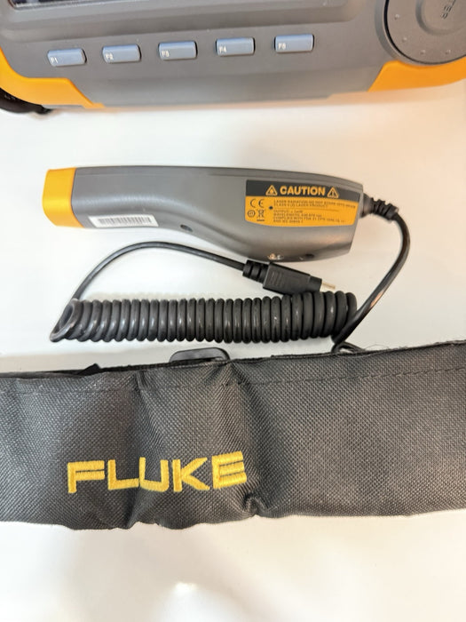 FLUKE 810 VIBRATION TESTER WITH TACHOMETER & TRIAXIAL ACCELEROMETER & CASE TESTED
