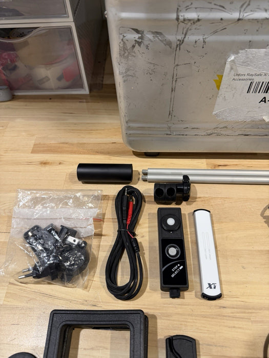 UNFORS RAYSAFE 8201023-D XI BASE UNIT W/ XI RF PROBE & ACCESSORIES (TESTED)