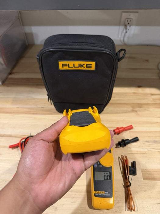 FLUKE 117/323 HVAC MULTIMETER COMBO KIT W/ ACCESSORIES (TESTED) SHIPS FAST